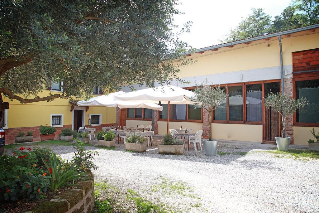 Agriturismo Licensi Del Bresa Villa Monzambano Room photo