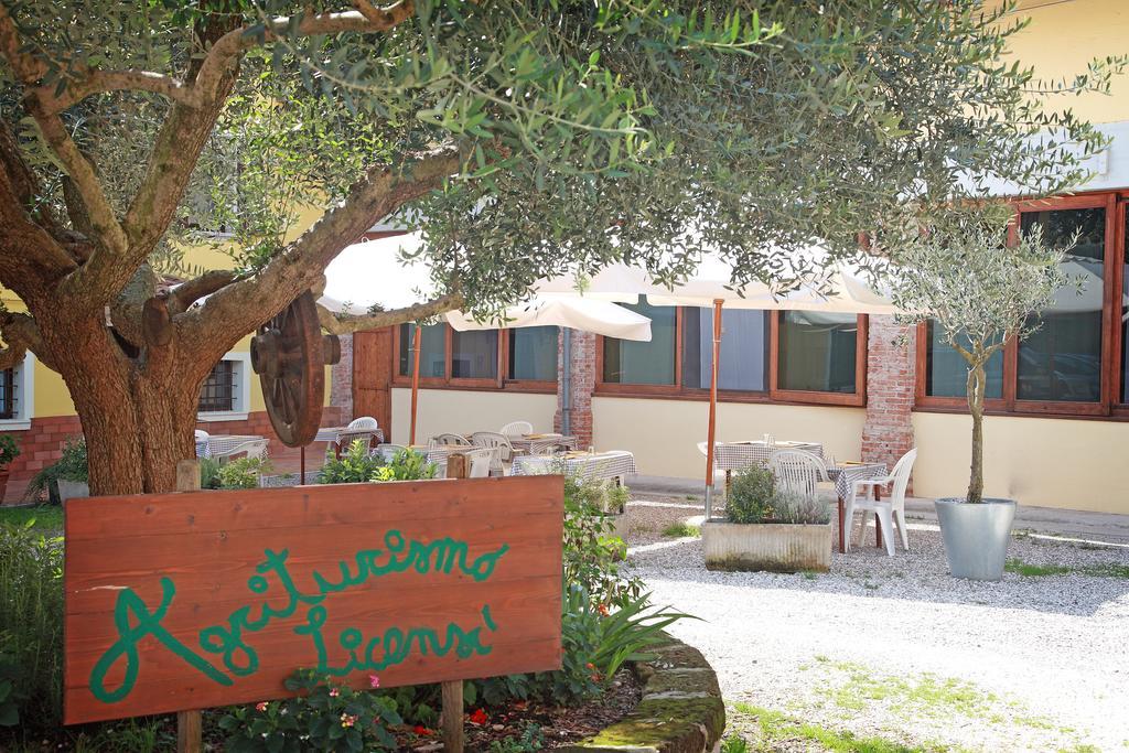 Agriturismo Licensi Del Bresa Villa Monzambano Room photo