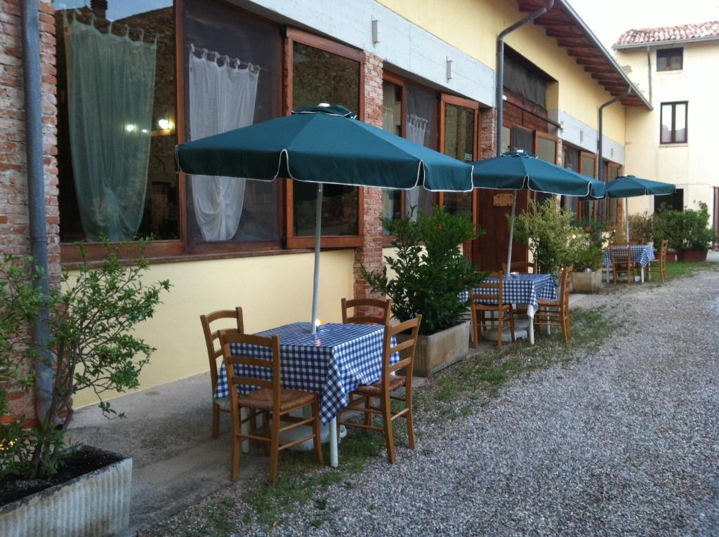 Agriturismo Licensi Del Bresa Villa Monzambano Room photo
