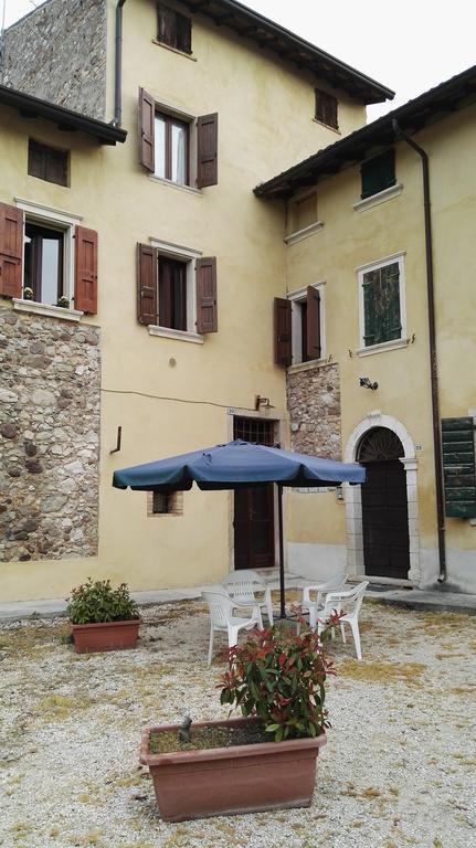 Agriturismo Licensi Del Bresa Villa Monzambano Exterior photo